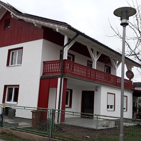 Gaestehaus Grenzenlos Aholfing Ngoại thất bức ảnh